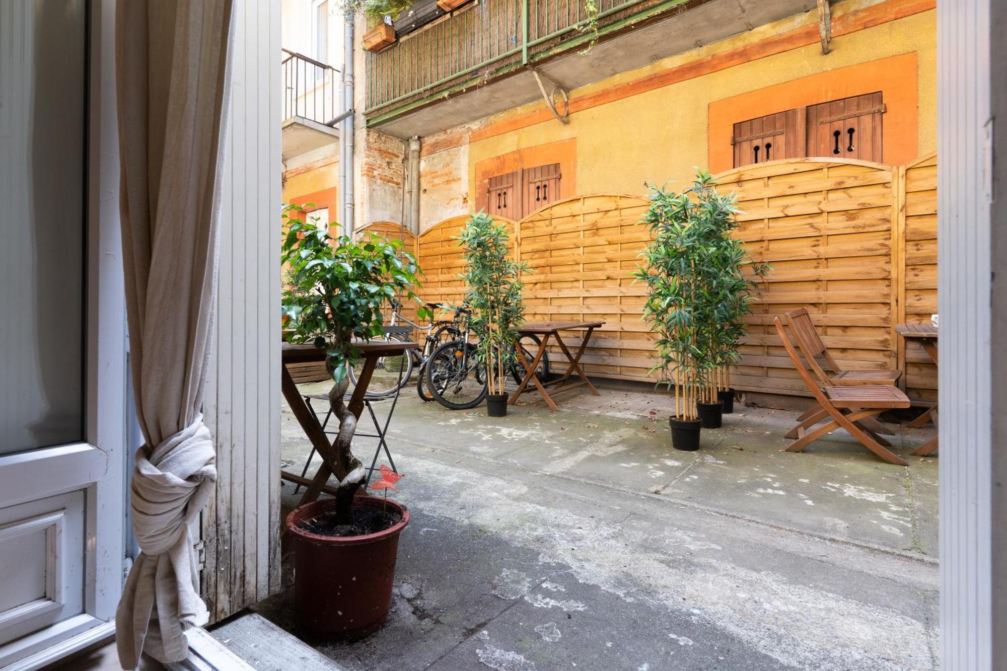 Апартаменты Le Patio Riquet Тулуза Экстерьер фото